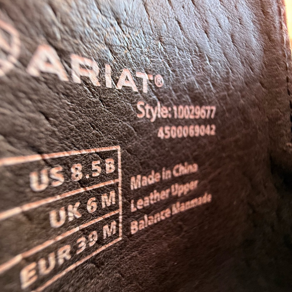 Ariat Women's Heeled Boots - dark red - Picture 8 of 8